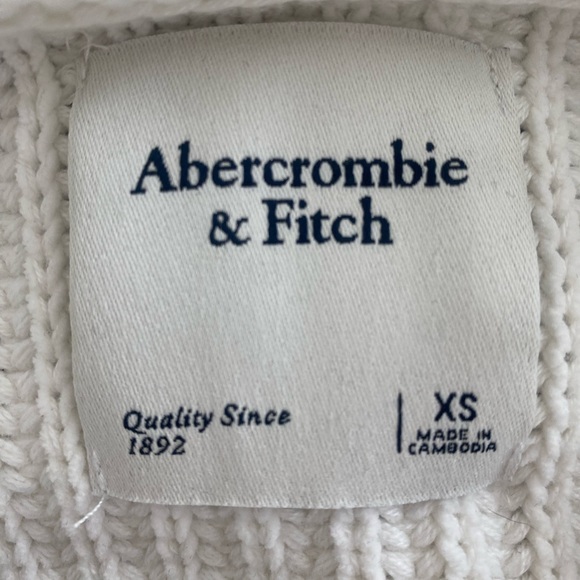 Abercrombie & Fitch Off-White V-Neck Textured Cardigan - Picture 3 of 3